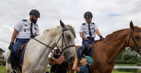 Arc Sur Tille Pourquoi Des Gendarmes Patrouillent Cheval Pr S De La