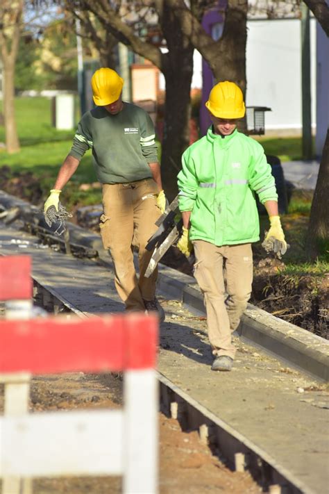 Avanzan Las Obras De Cord N Cuneta En La Ciudad Municipalidad De