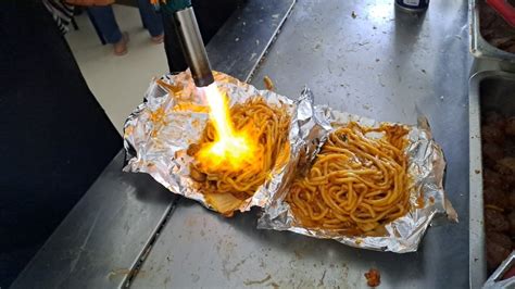 Foto Lezatnya Mie Bakar Celaket Khas Malang Kawinkan Resep Jawa Dan Eropa