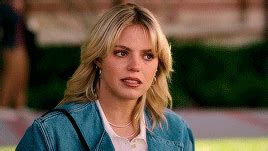 RENEÉ RAPP IN THE SEX LIVES OF COLLEGE GIRLS S03E02 matafeos on Tumblr