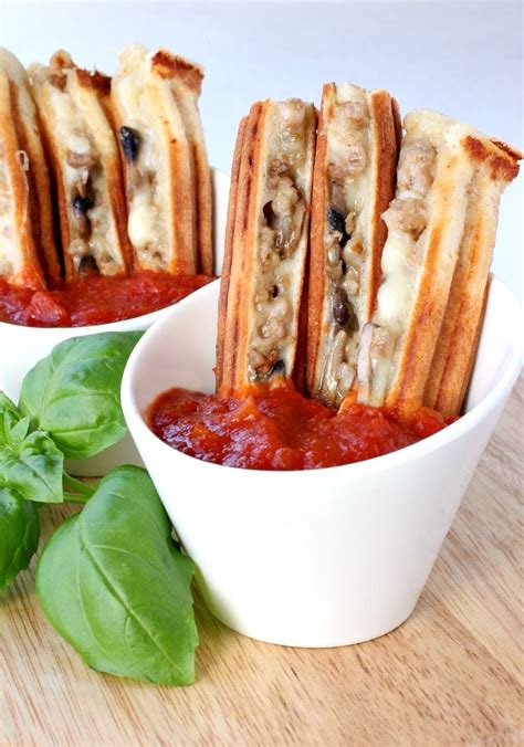 Panini Pizza Sticks Mantitlement