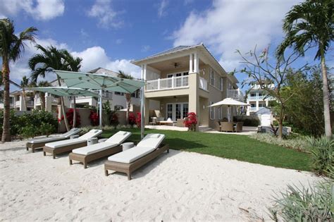 albany resort beachfront  luxury villas bahamas