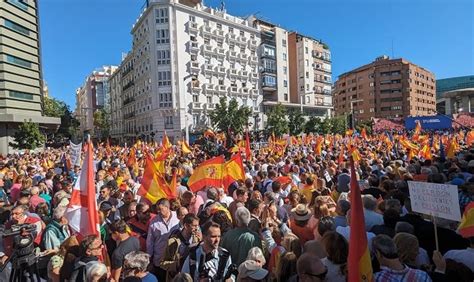 Miles De Personas Protestan Contra La Amnist A En Madrid Mientras El