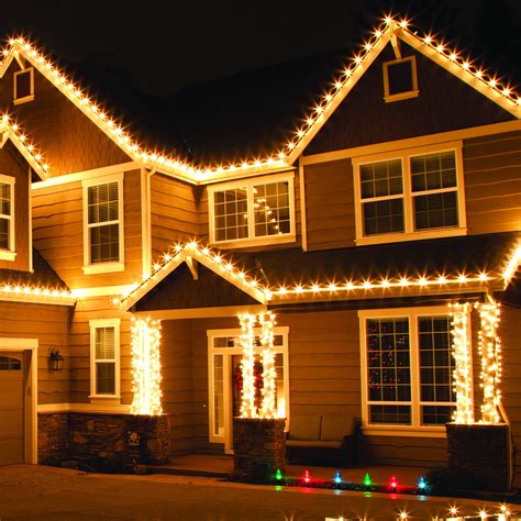 10+ Best Outdoor House Christmas Lights – HOMYRACKS