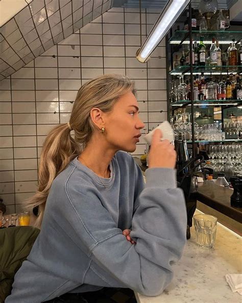 Marielle Lindahl On Instagram “sunday Morning ☕️” Fashion Instagram