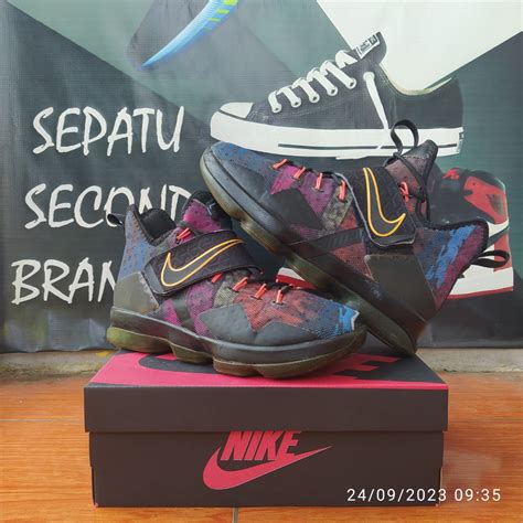 Nike Lebron James Basket Fesyen Pria Sepatu Sneakers Di Carousell