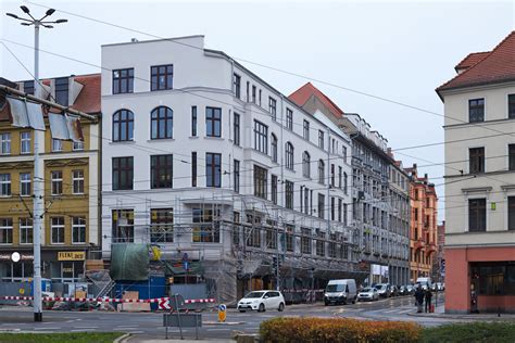 Kamienica Na Rogu Krupniczej I Kazimierza W Centrum Wroc Awia Zrzuci A