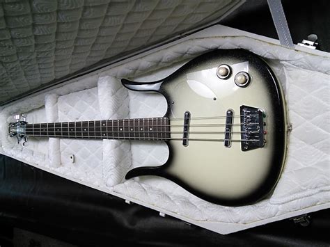 Danelectro Longhorn Bass Pro Blackburst W White Coffin Case Reverb