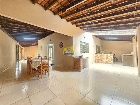 Araguari Compra E Venda - Casa para Venda, Araguari / MG, bairro Bosque, 3 dormitórios, sendo 1 ...