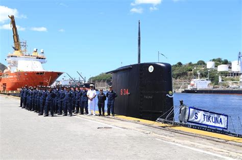 Alunos Da Escola De Aprendizes Marinheiros Do Esp Rito Santo Visitam O