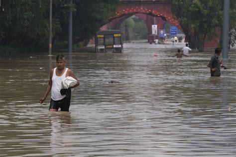 38 Israelis Remain Unreachable In India Due To Monsoon Flooding The Times Of Israel