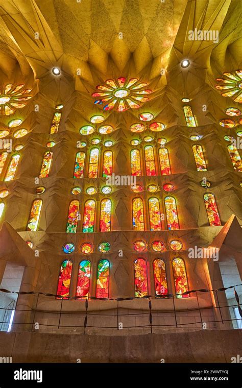 Templo Expiatorio De La Sagrada Familia Stock Photo Alamy