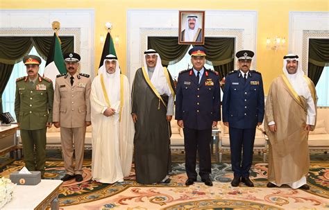 كونا Kuwait Crown Prince receives top officials