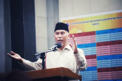 Safari Ramadhan Di Padang Gubernur Mahyeldi Beri Tausiyah Di Masjid Al