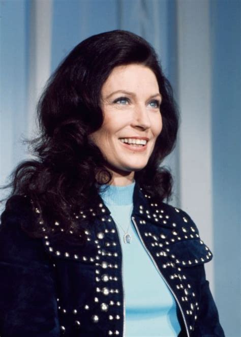 Loretta Lynn Married, Husband, Kids, Net Worth, Career! - Featured