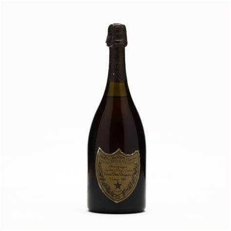 Moet et Chandon Champagne - Vintage 1982 (Lot 8084 - Fine WineDec 1 ...