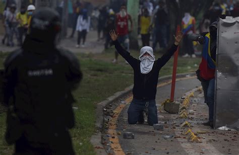 Disturbios En Colombia En Im Genes Cali Se Rebela Contra La