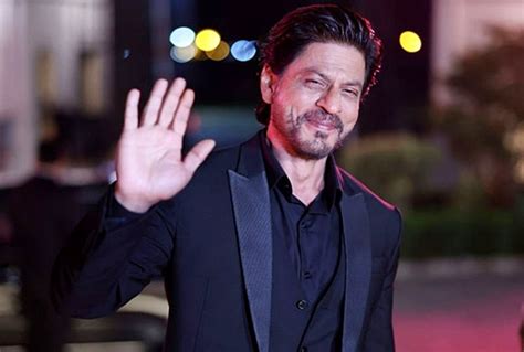 Fan Asks Shah Rukh Khan If He Buys The Tickets For His Own Movies And ...