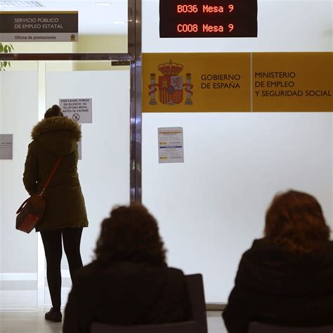 El Paro Bajó A 707 319 Personas En Mayo En Andalucía