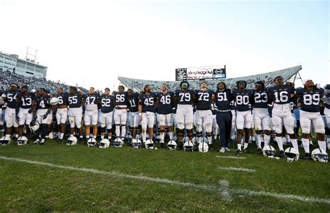 Penn State shows off more intricate details of throwback uniforms