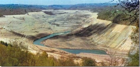 Le Lac De Bort Les Orgues