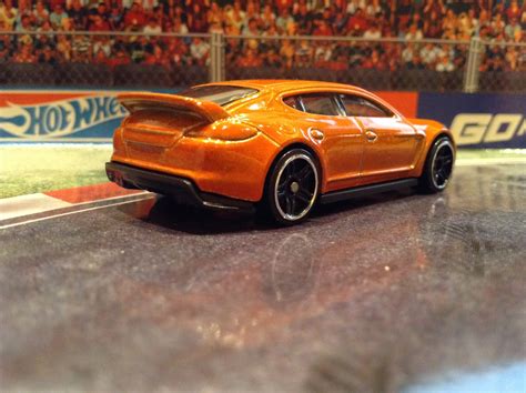 JULIAN S HOT WHEELS BLOG Porsche Panamera 2016 HW Exotics 5 Pack