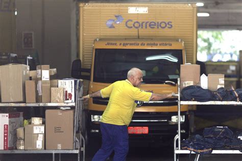 Entenda o projeto de privatização dos Correios InvestNews