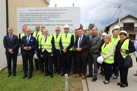 Sve Ano Otvoreni Radovi Na Izgradnji Vodovodne Mre E U Vrbovcu Radio