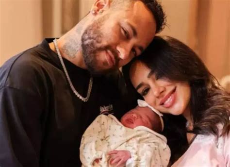 Neymar dá feliz aniversário à Bruna Biancardi que respondeJogada 10