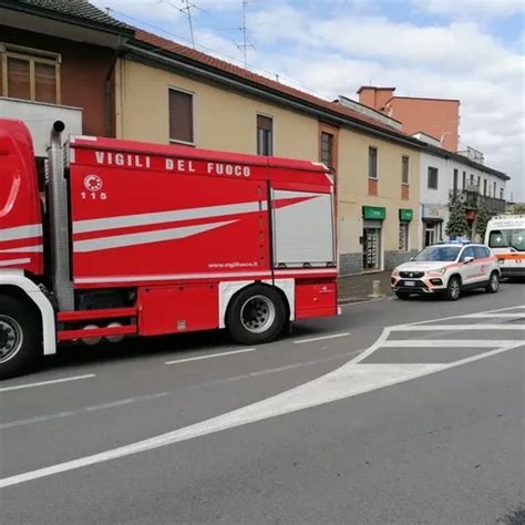 Paullo Rimane Bloccato Con Una Mano Nellimpastatrice Cronaca