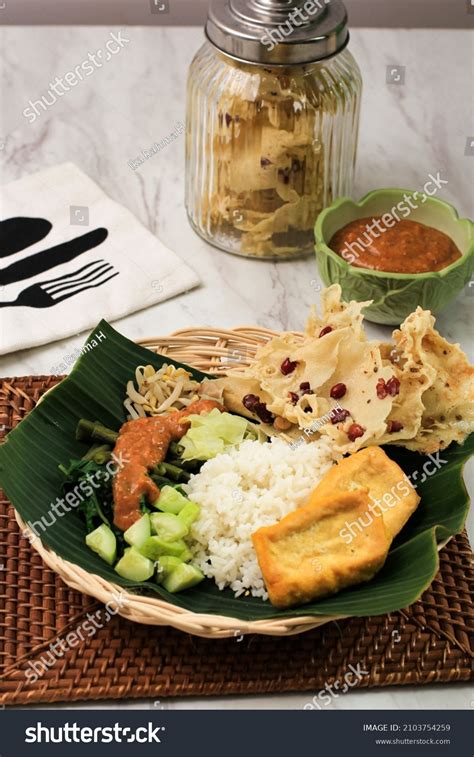 Nasi Pecel Indonesian Traditional Menu Spicy Stock Photo 2103754259 ...