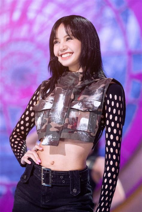 Blackpink Lisa R Kpopmidriff