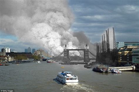 London in the Blitz: Fascinating pictures show now and then | Daily ...