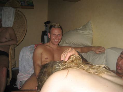 Рвут ее 158 Porn Pic
