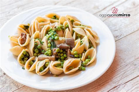 Pasta Con Funghi E Piselli Senza Panna Oggicucinamirco