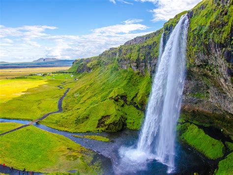 TOP 10 MOST BEAUTIFUL WATERFALLS - Looney Nature