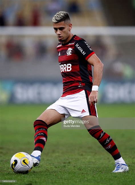 Andreas Pereira of Flamengo controls the ball during a match between... News Photo - Getty ...