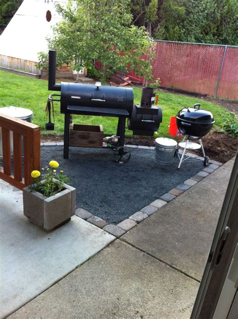 BBQ area with pavers and gravel. Super easy afternoon project. | Diy ...