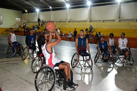 Esporte E Lazer Promove Jogo De Basquete De Cadeira De Rodas