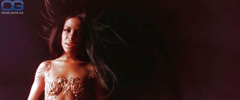 Aaliyah Nude Pictures Photos Playboy Naked Topless Fappening