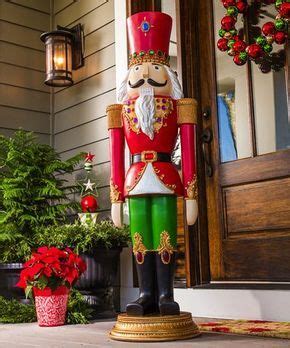 Evergreen Red Green Regal Nutcracker Statue In Nutcracker