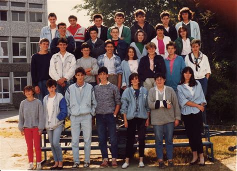 Photo de classe 1 ère BEP compta informatique de 1987 Lycée Saint