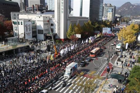 주말 서울 도심 곳곳서 대규모 집회광화문 일대 교통체증 몸살종합 파이낸셜뉴스