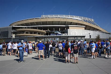 カウフマンスタジアム カンザスシティロイヤルズブルーロイヤルズ カンザスシティ 写真背景 無料ダウンロードのための画像 Pngtree