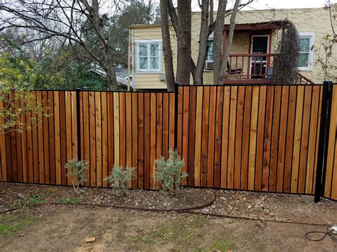 Custom Wood Fence Austin Tx Horizontal Cedar And Picket Fences Sierra Fence Inc