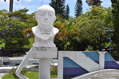 Monumento a Miguel Ángel Asturias Centro Cultural Miguel Ángel