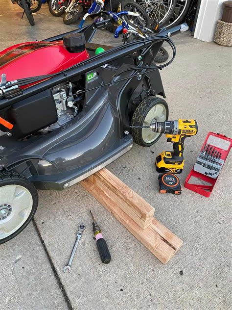 Mower Bogs Down When Mower Deck Engaged