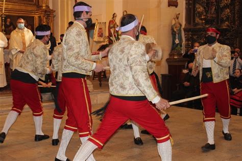 Las Primeras Danzas Del Paloteo Con Mascarilla En La Historia De San