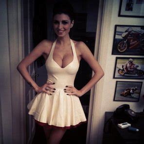 Pretty Dress Porn Pic