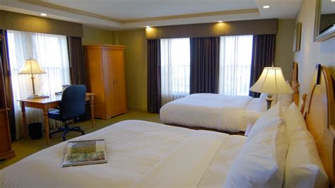 Rooms - Ambassador Hotel Milwaukee · Rooms and Suites · Official Website